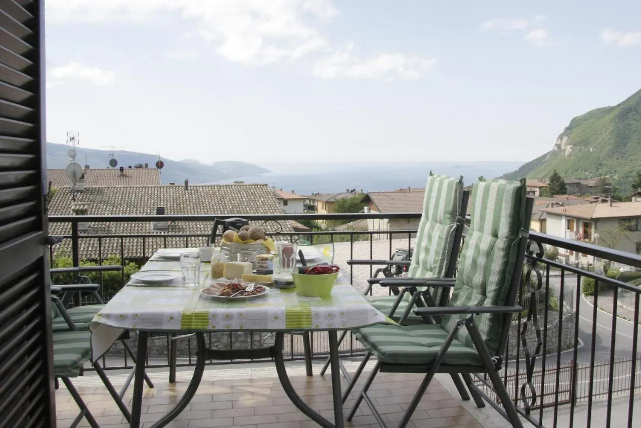 Apartment Appartamento Mandorla - Theater Home Tignale Italien